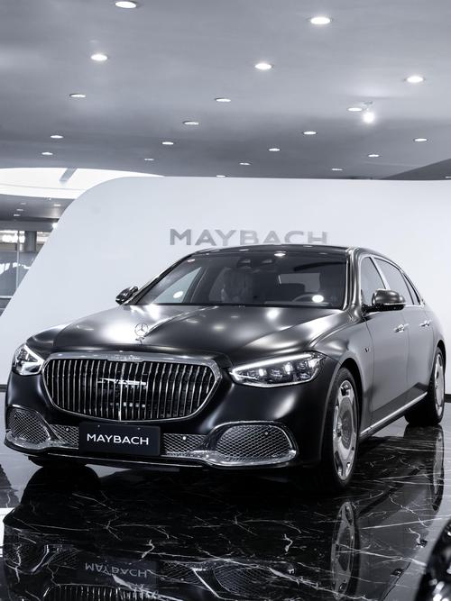 重庆102岚图汽车的售后服务让用户无忧出行，迈巴赫未来的豪华车趋势